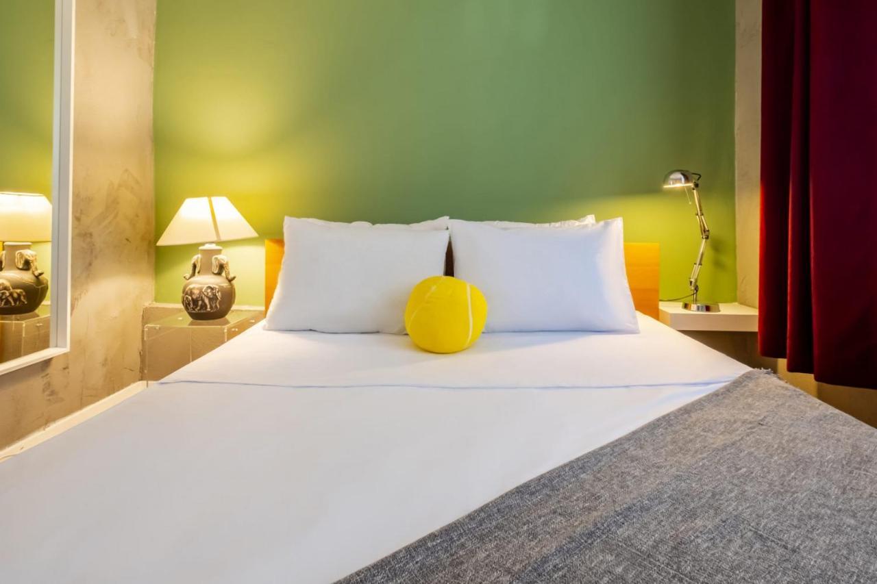 Apartament Pleasant Flat Near Taksim Square In Beyoglu Stambuł Zewnętrze zdjęcie